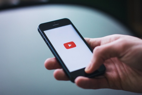 IPTV vs YouTube TV: Which Is Better in 2026?